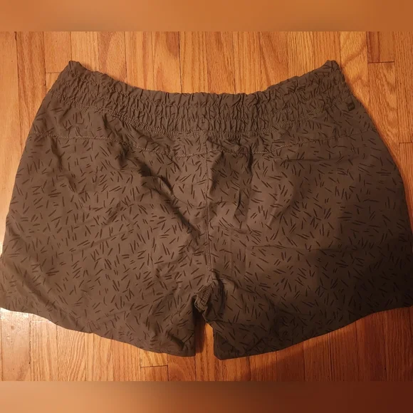 MEC shorts - Picture 2 of 5